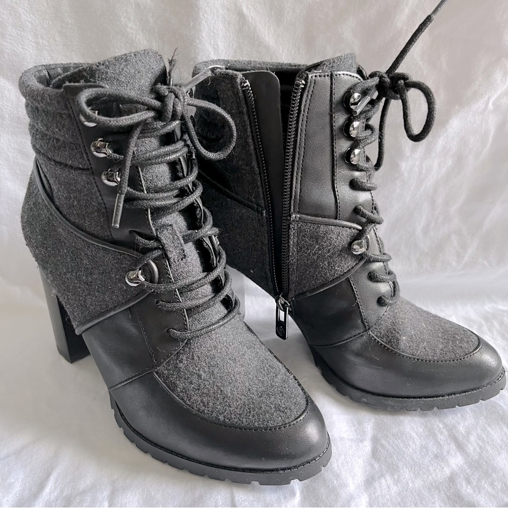 Antonio Melani Ankle Boots. Chunky heel gray/black. Size 6.5